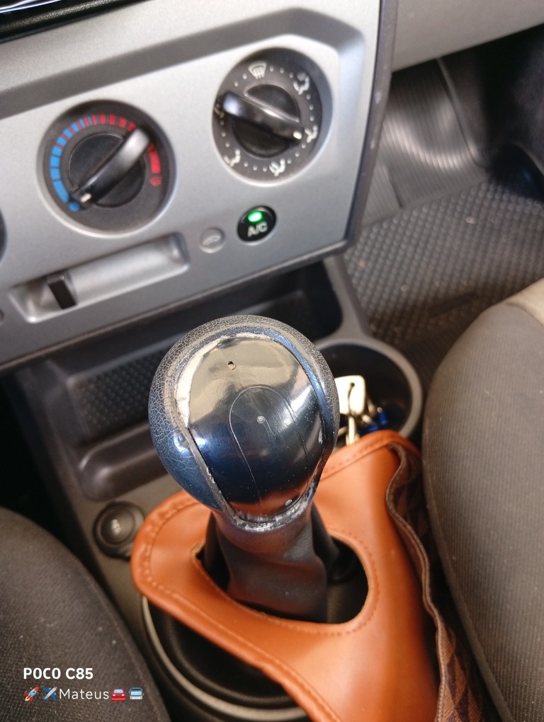 FORD FIESTA 1.6 MPI HATCH 8V FLEX 4P MANUAL