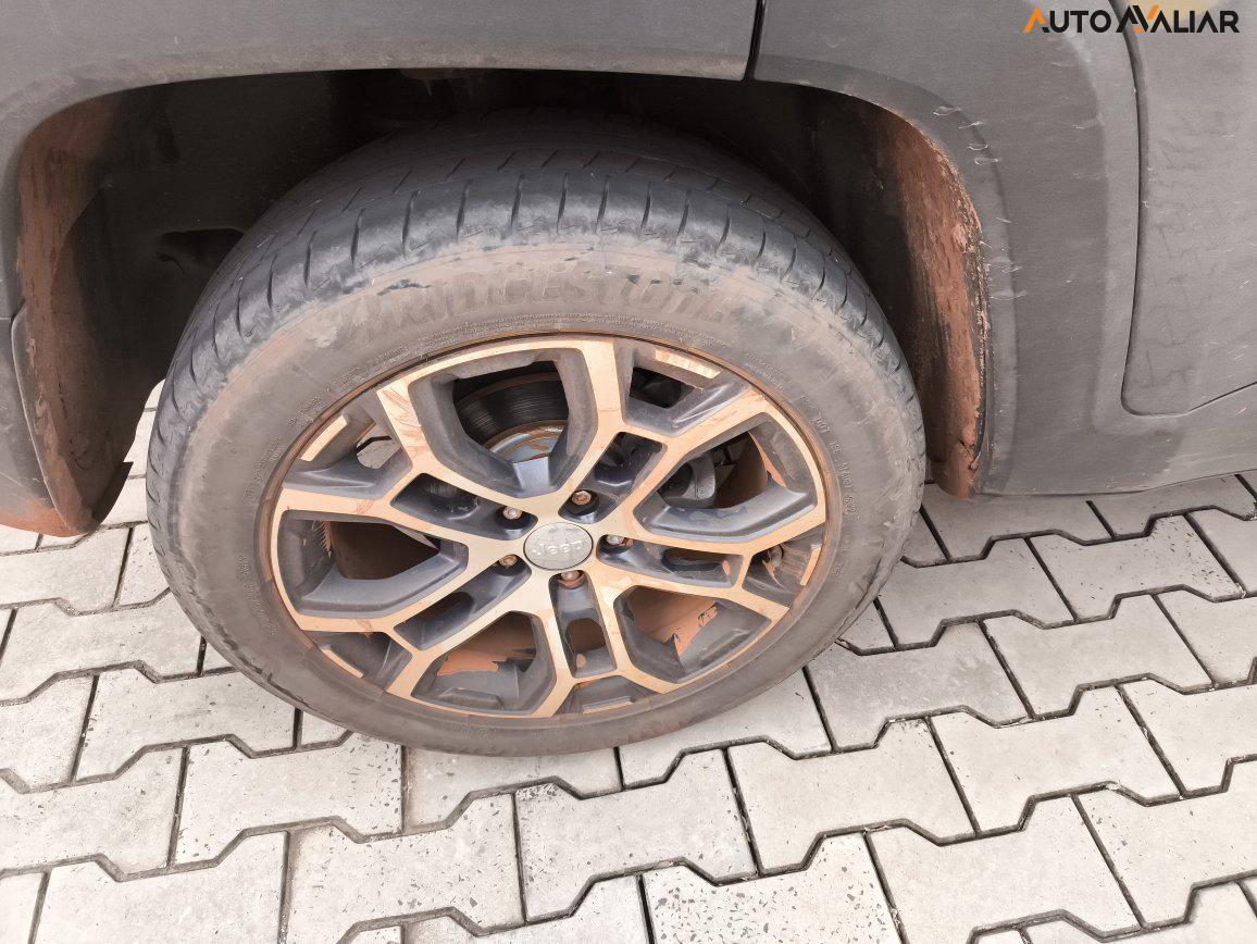 JEEP RENEGADE LONGITUDE  T270