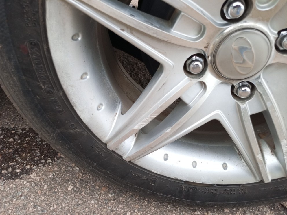 HYUNDAI HB20 1.0 COMFORT PLUS 12V TURBO FLEX 4P MANUAL