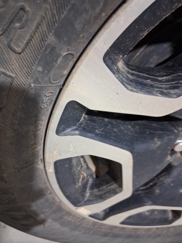 TOYOTA HILUX 2.8 D-4D TURBO DIESEL CD SRX 4X4 AUTOM&Aacute;TICO