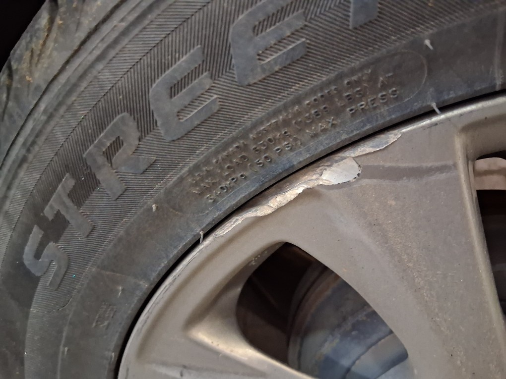 TOYOTA YARIS 1.5 16V FLEX SEDAN XL PLUS CONNECT MULTIDRIVE