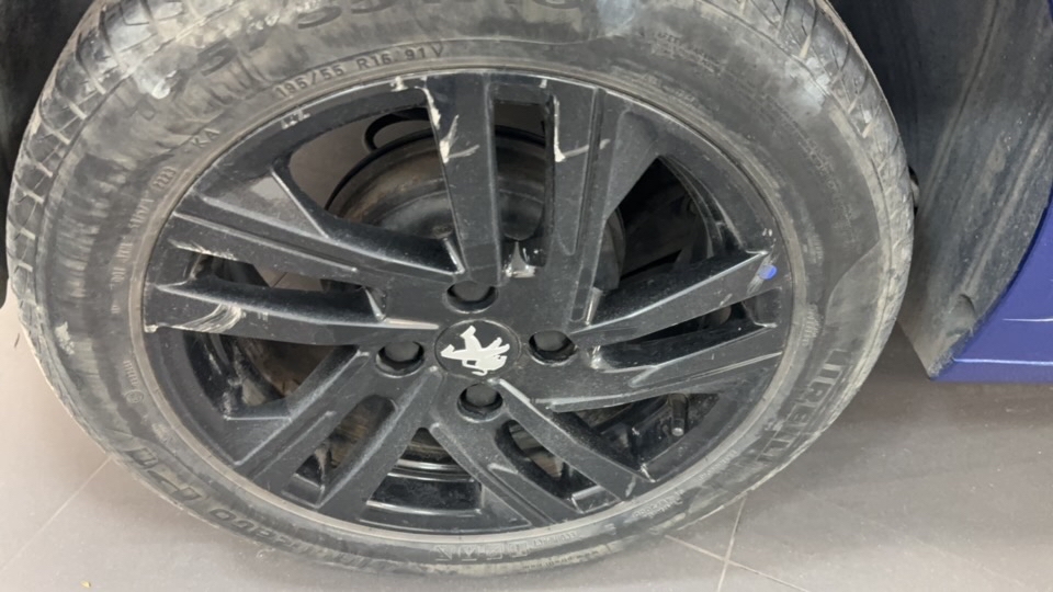 PEUGEOT 208 1.0 FIREFLY FLEX STYLE MANUAL