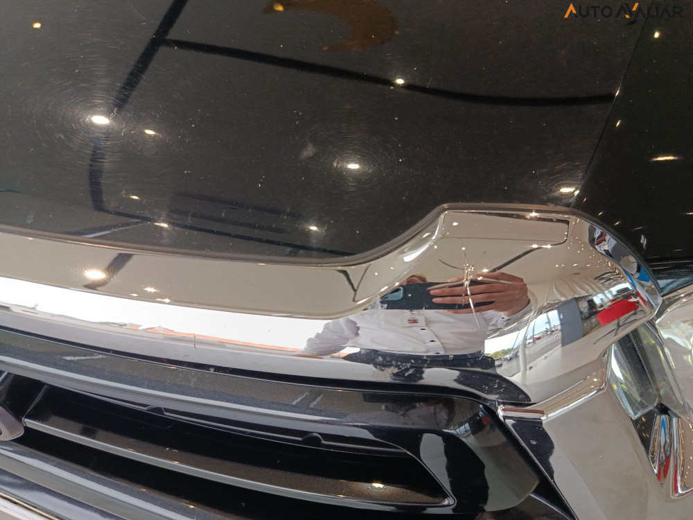 TOYOTA HILUX 2.8 D-4D TURBO DIESEL CD SRX 4X4 AUTOM&Aacute;TICO