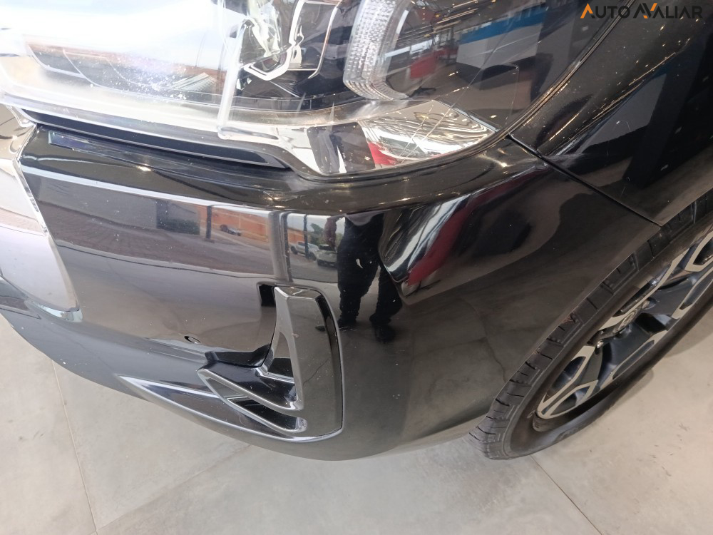 TOYOTA HILUX 2.8 D-4D TURBO DIESEL CD SRX 4X4 AUTOM&Aacute;TICO