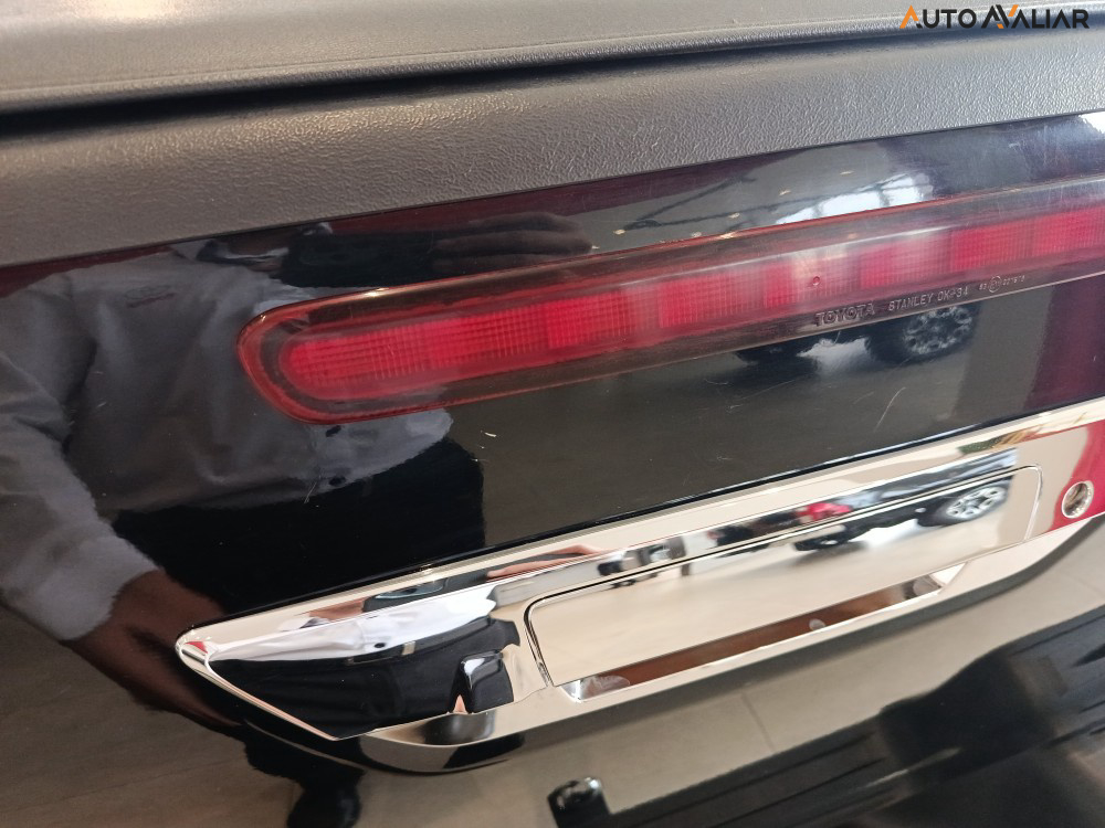 TOYOTA HILUX 2.8 D-4D TURBO DIESEL CD SRX 4X4 AUTOM&Aacute;TICO