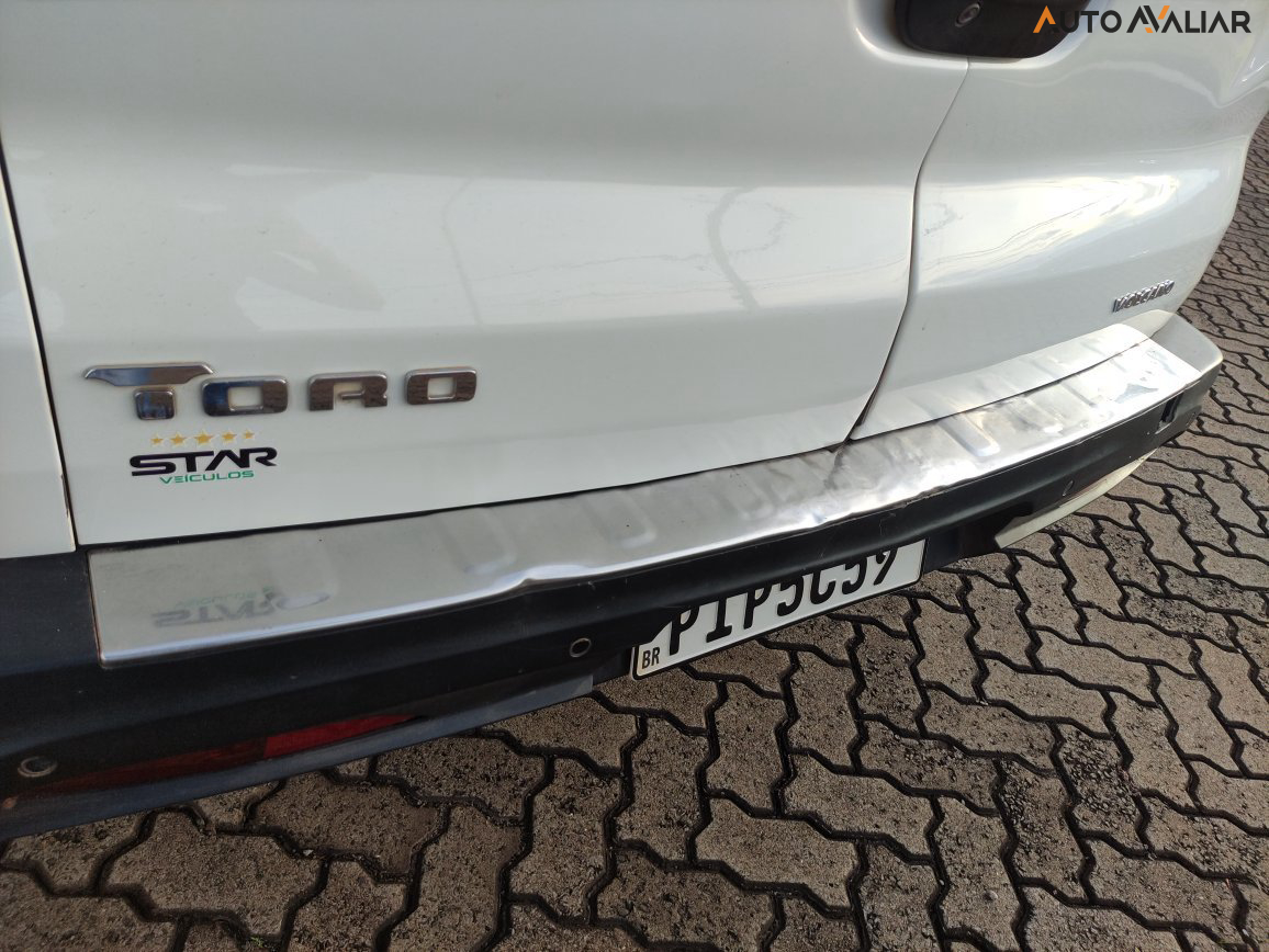 FIAT TORO 2.0 16V TURBO DIESEL VOLCANO 4WD AT9