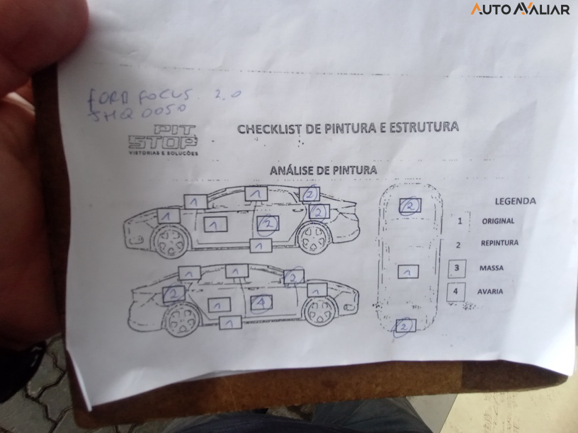 FORD FOCUS 2.0 GHIA SEDAN 16V GASOLINA 4P MANUAL