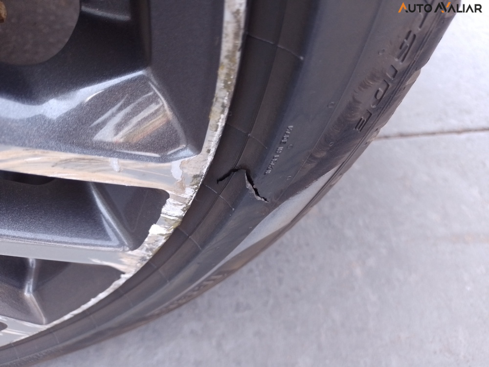 JEEP COMPASS 1.3 T270 TURBO FLEX LIMITED AT6