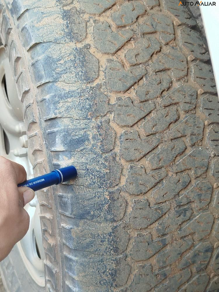 TOYOTA HILUX 2.5 STD 4X4 CD 16V TURBO DIESEL 4P MANUAL