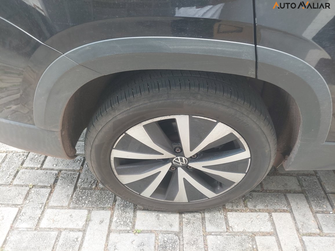 VOLKSWAGEN TAOS 1.4 250 TSI TOTAL FLEX HIGHLINE AUTOM&Aacute;TICO