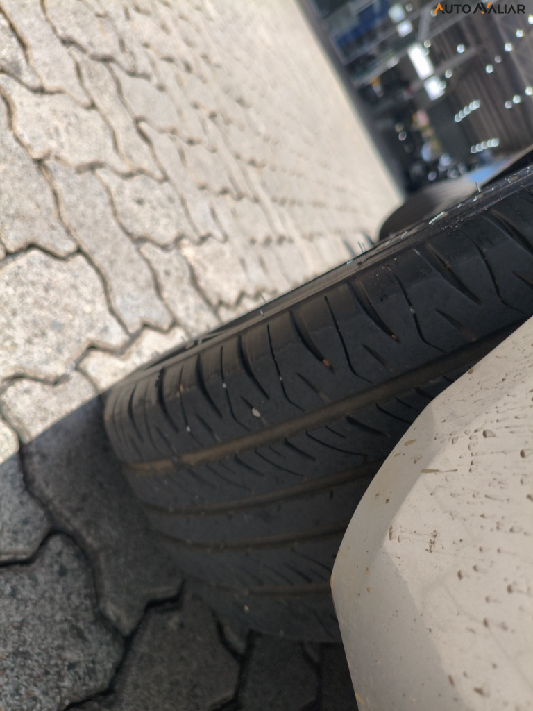 FORD FIESTA 1.6 TITANIUM HATCH 16V FLEX 4P POWERSHIFT