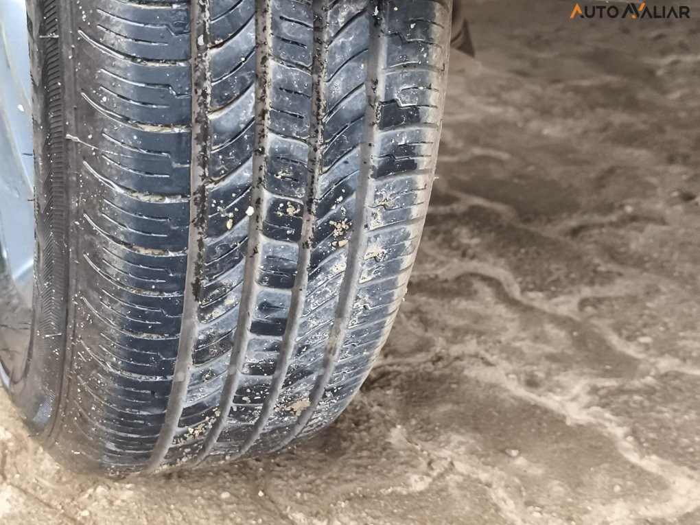 RENAULT KWID 1.0 12V SCE FLEX INTENSE MANUAL