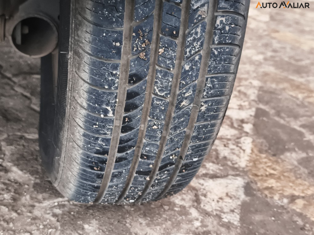 RENAULT KWID 1.0 12V SCE FLEX INTENSE MANUAL