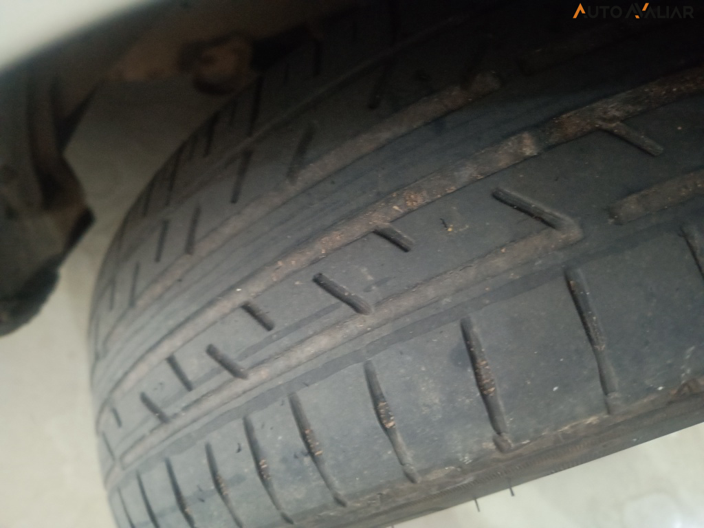 NISSAN GRAND LIVINA 1.8 S 16V FLEX 4P MANUAL