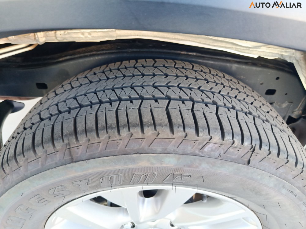 TOYOTA HILUX SW4 2.8 D-4D TURBO DIESEL SRX 7L 4X4 AUTOM&Aacute;TICO