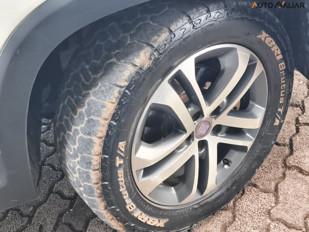 FIAT TORO 2.0 16V TURBO DIESEL FREEDOM 4WD MANUAL