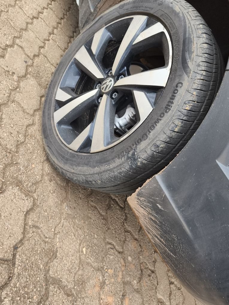 VOLKSWAGEN NIVUS 1.0 200 TSI TOTAL FLEX HIGHLINE AUTOM&Aacute;TICO