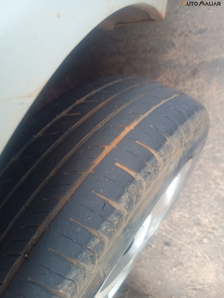 FORD FIESTA 1.0 ROCAM HATCH 8V FLEX 4P MANUAL