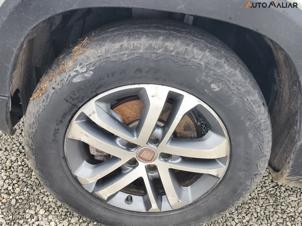 FIAT TORO 2.0 16V TURBO DIESEL VOLCANO 4WD AT9