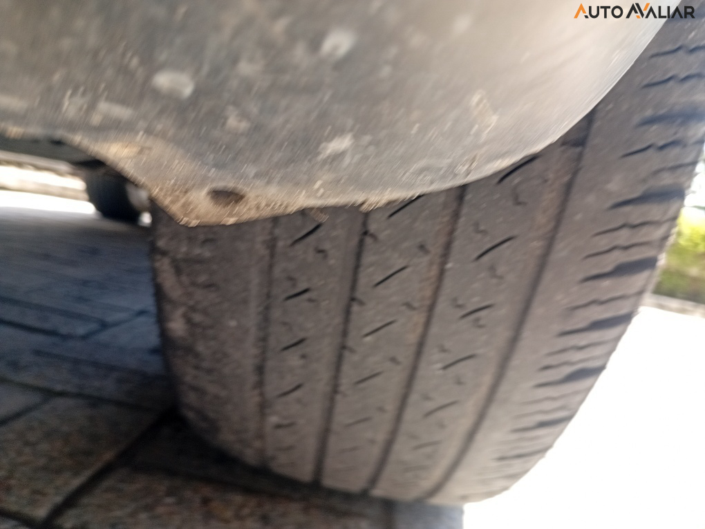 HYUNDAI AZERA 3.3 MPFI GLS SEDAN V6 24V GASOLINA 4P AUTOMATICO