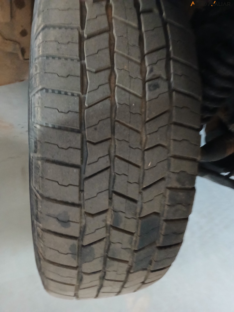 NISSAN FRONTIER 2.3 16V TURBO DIESEL LE CD 4X4 AUTOMATICO