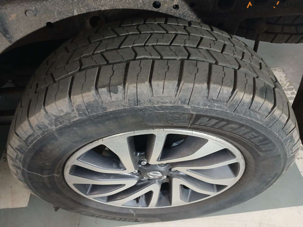 NISSAN FRONTIER 2.3 16V TURBO DIESEL LE CD 4X4 AUTOMATICO