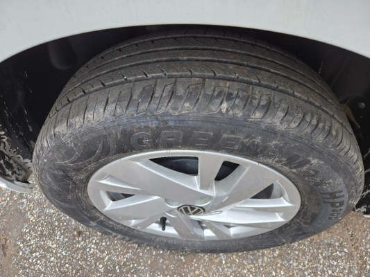 VOLKSWAGEN POLO 1.0 170 TSI MANUAL