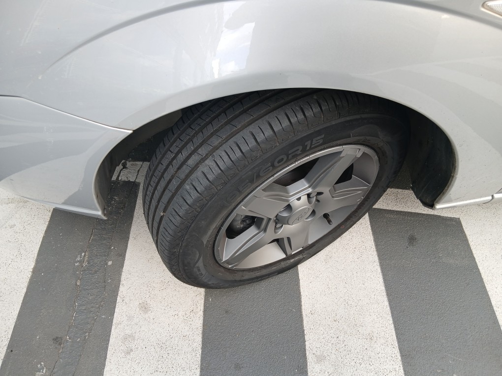 FORD FOCUS GL(KINETIC) 1.6 16V(FLEX)