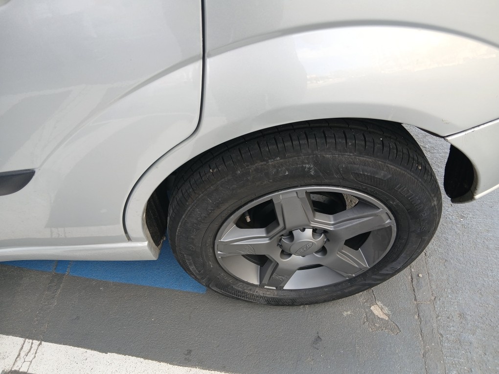 FORD FOCUS GL(KINETIC) 1.6 16V(FLEX)