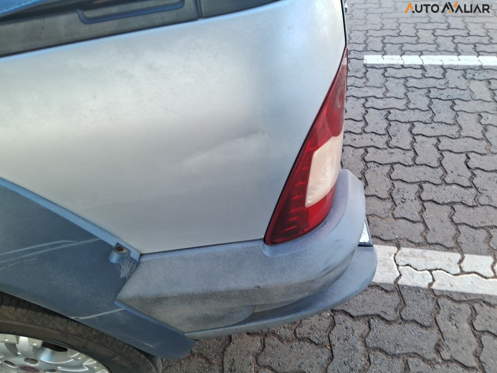 FIAT STRADA 1.8 MPI ADVENTURE CD 16V FLEX 2P MANUAL