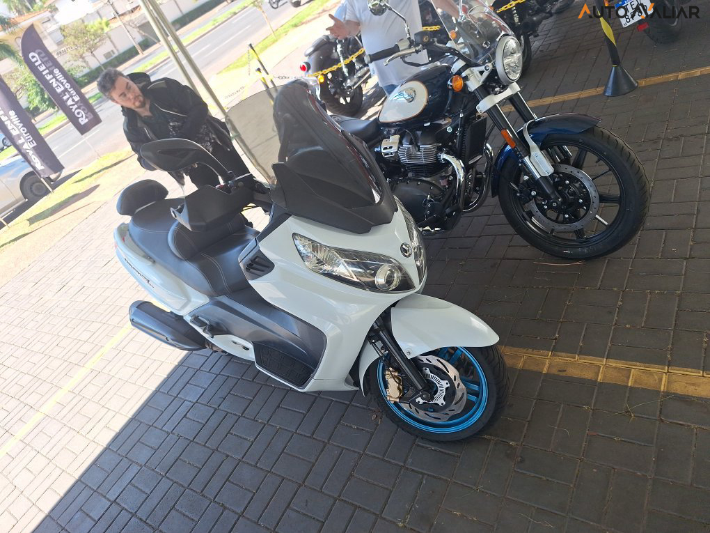 DAFRA MAXSYM 400I MAXSYM 400I