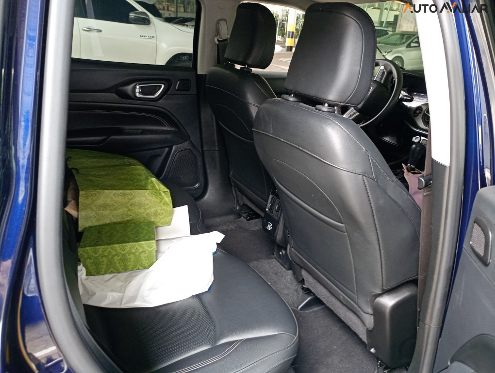 JEEP COMPASS 1.3 T270 TURBO FLEX LONGITUDE AT6