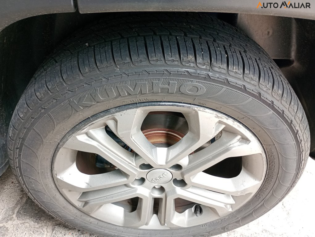 JEEP COMPASS 1.3 T270 TURBO FLEX LONGITUDE AT6