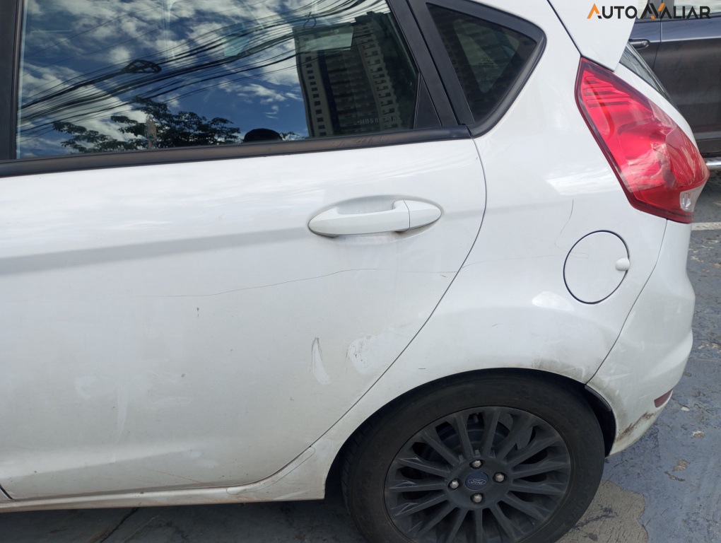 FORD FIESTA 1.6 SEL HATCH 16V FLEX 4P MANUAL