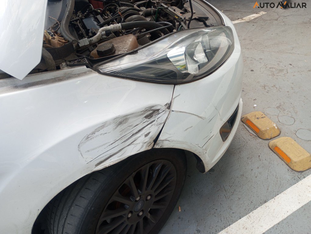 FORD FIESTA 1.6 SEL HATCH 16V FLEX 4P MANUAL