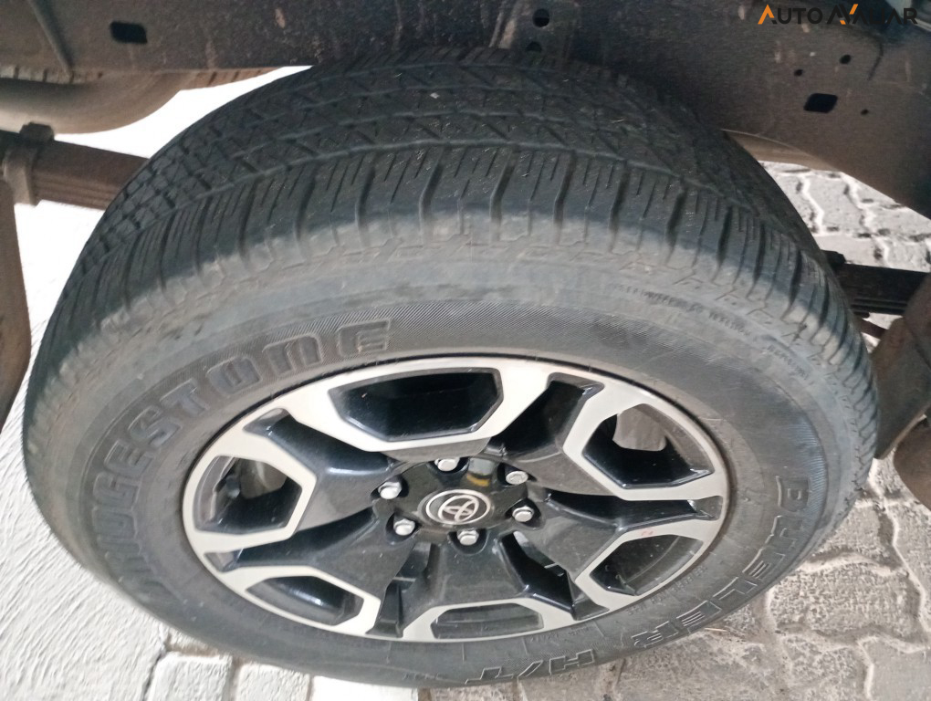 TOYOTA HILUX 2.8 D-4D TURBO DIESEL CD SRV 4X4 AUTOM&Aacute;TICO
