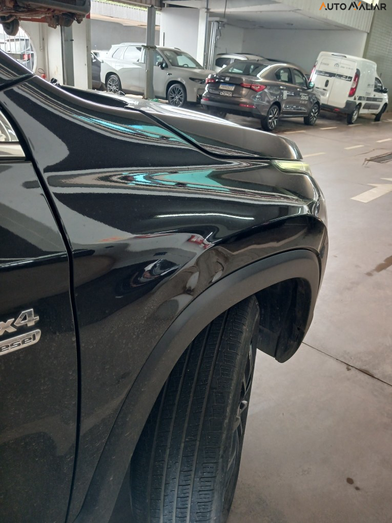 FIAT TORO 2.0 16V TURBO DIESEL VOLCANO 4WD AT9