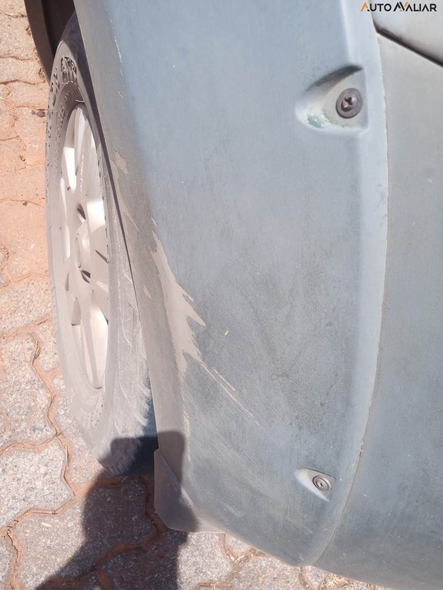 FIAT IDEA 1.8 MPI ADVENTURE 8V FLEX 4P MANUAL