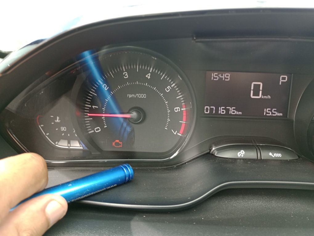 PEUGEOT 2008 1.6 16V THP FLEX GRIFFE 4P AUTOMATICO