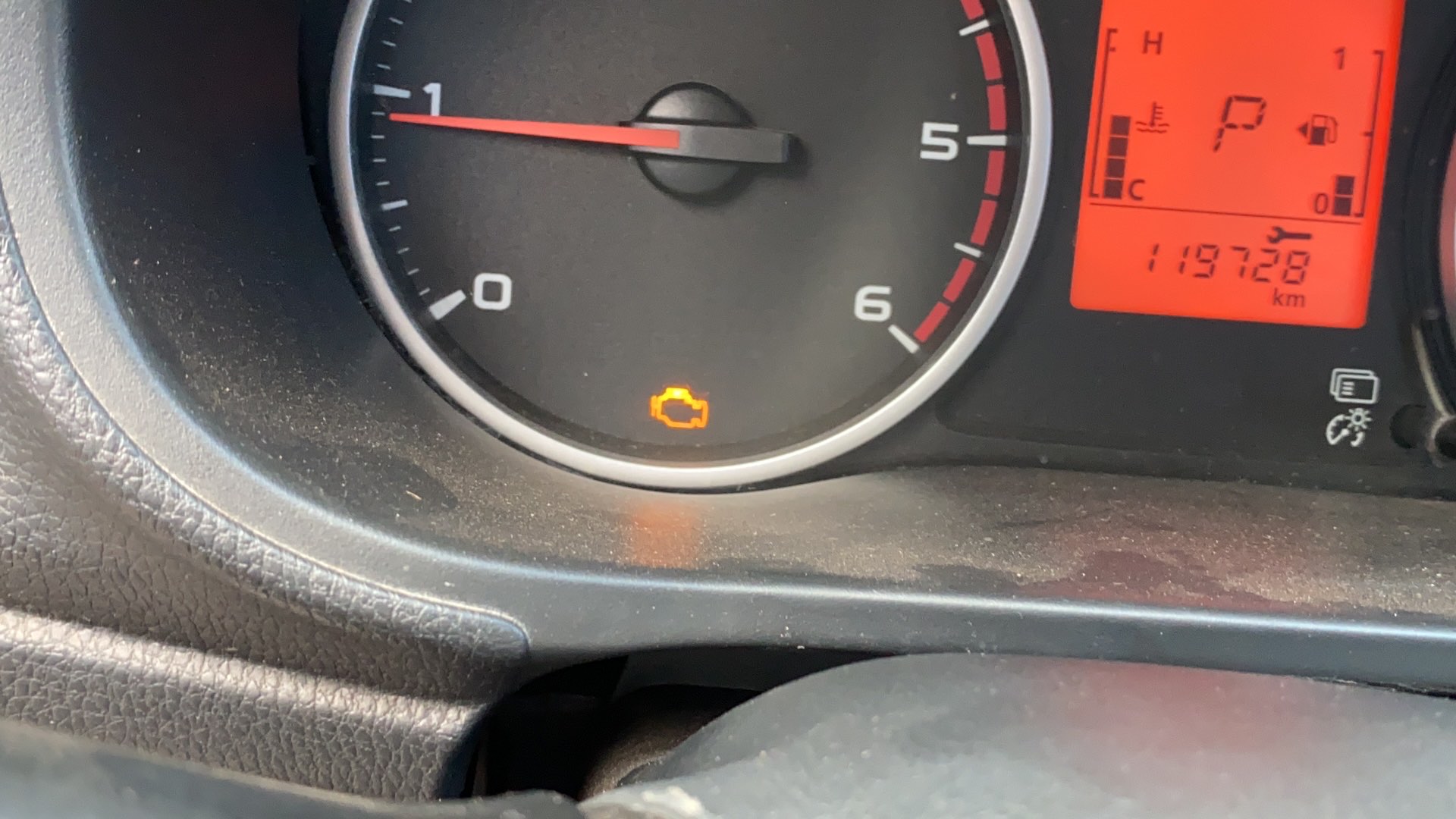 MITSUBISHI L200 Triton Sport GLS 2.4 CD Diesel Aut.