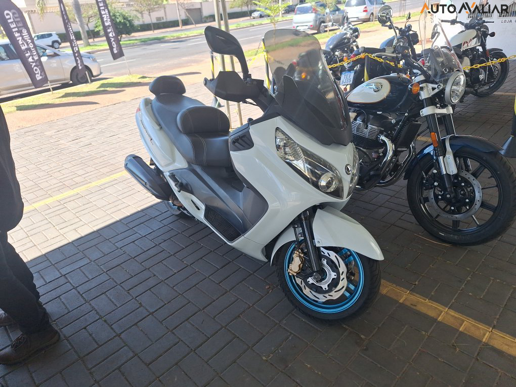 DAFRA MAXSYM 400I MAXSYM 400I