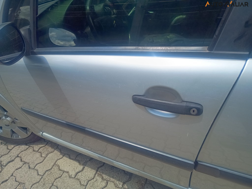 CITROEN C3 1.4 I GLX 8V FLEX 4P MANUAL