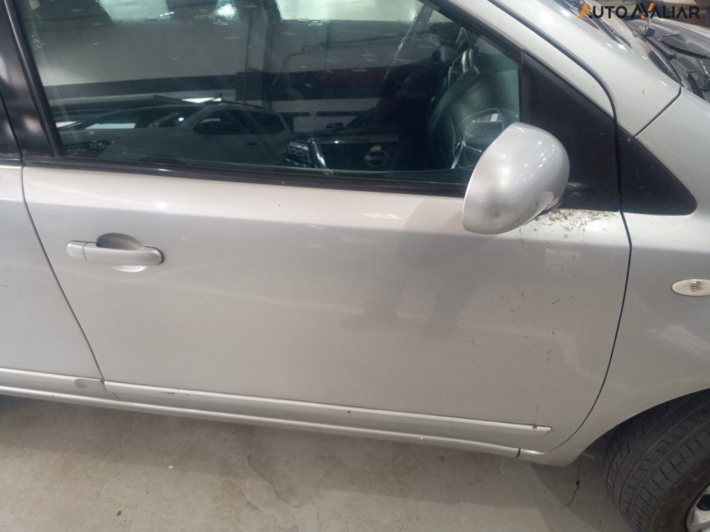 NISSAN GRAND LIVINA 1.8 S 16V FLEX 4P MANUAL