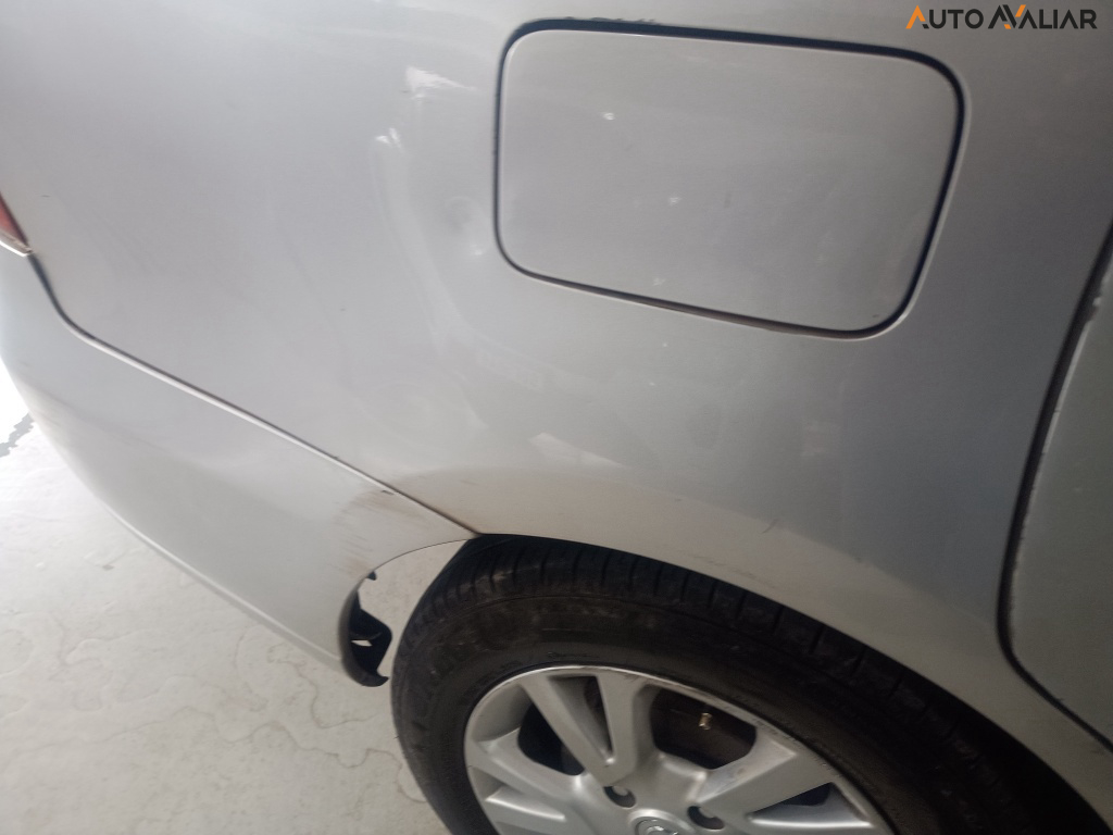 NISSAN GRAND LIVINA 1.8 S 16V FLEX 4P MANUAL