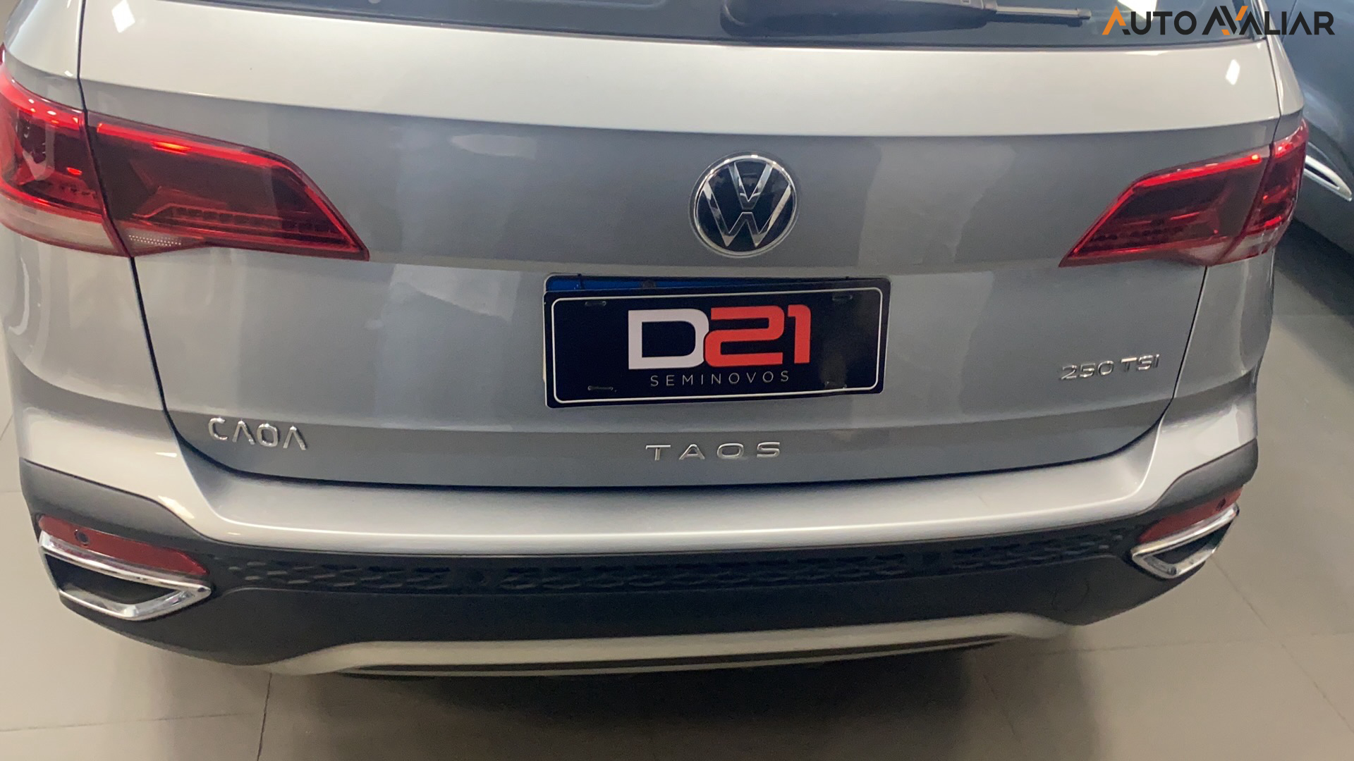 VOLKSWAGEN TAOS 1.4 250 TSI TOTAL FLEX HIGHLINE AUTOM&Aacute;TICO