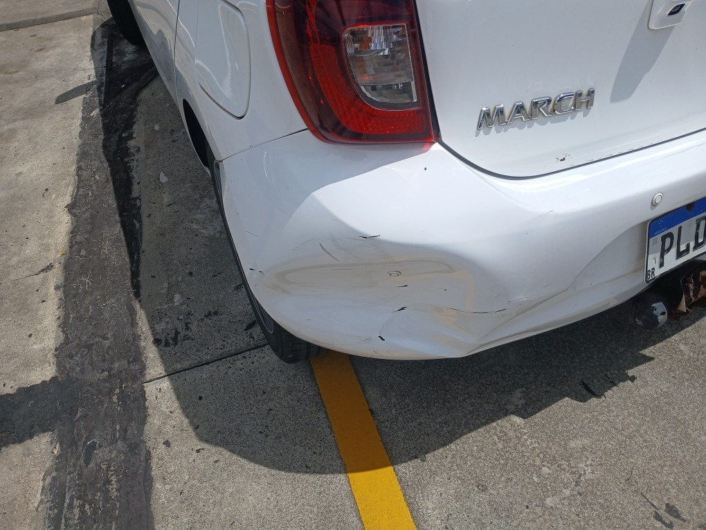 NISSAN MARCH 1.6 SL 16V FLEXSTART 4P XTRONIC