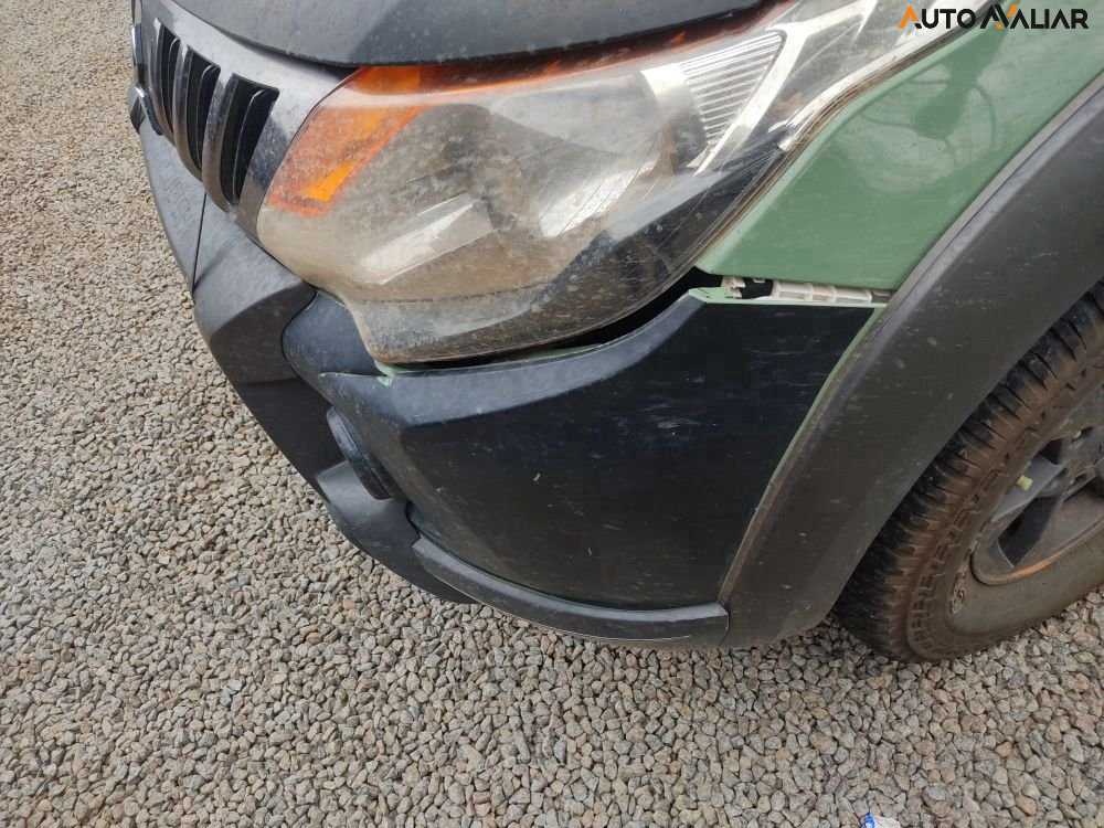 MITSUBISHI L200 SAVANA GLS 2.4 4x4 DIE. AUT.