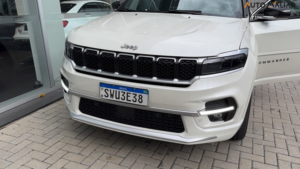 JEEP COMMANDER 1.3 T270 TURBO FLEX OVERLAND AT6