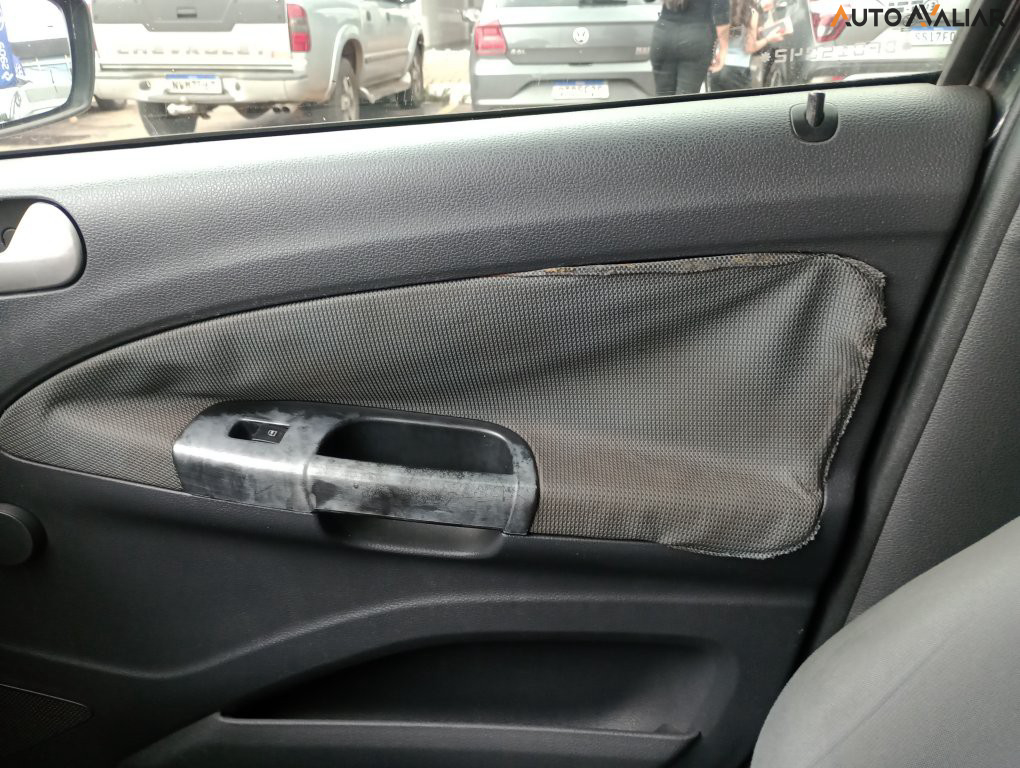 VOLKSWAGEN GOL 1.0 MI 8V FLEX 4P MANUAL G.V