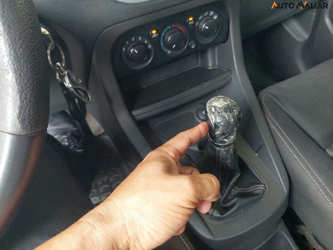 FORD KA 1.0 SE / SE PLUS TI-VCT FLEX